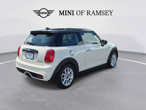 Used 2015 MINI Cooper S FWD image 8