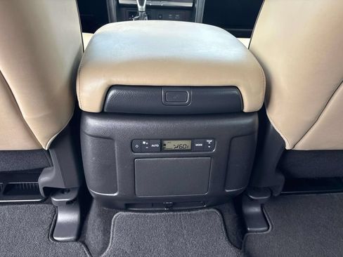 Used 2024 Nissan Armada SV w/ Cargo Package AWD/4WD image 15