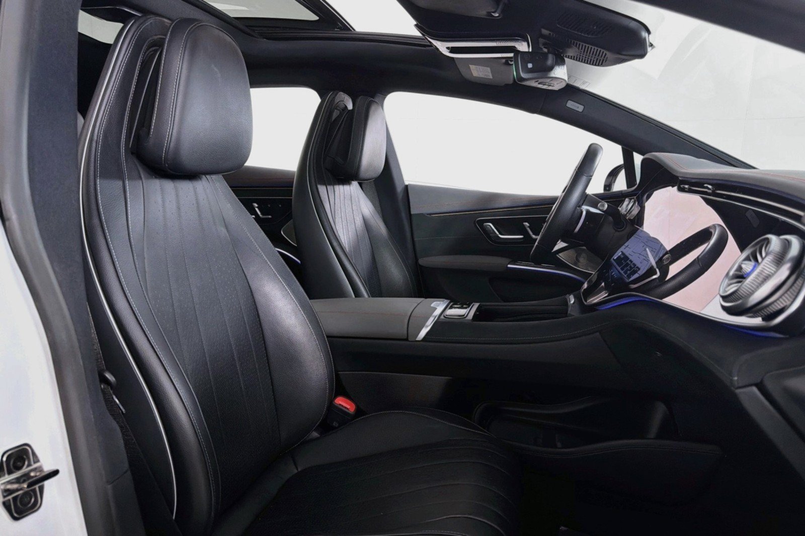 Certified 2022 Mercedes-Benz EQS 580 4MATIC Sedan image 8