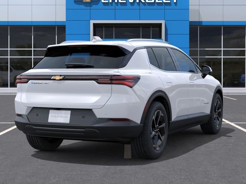 New 2026 Chevrolet Equinox EV LT AWD/4WD image 4