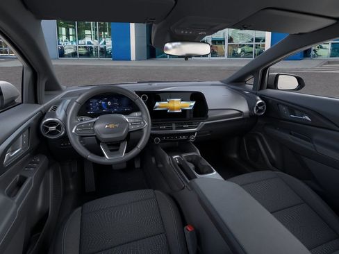 New 2026 Chevrolet Equinox EV LT image 15