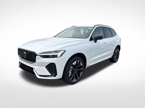 New 2026 Volvo XC60 B5 Ultra w/ Climate Package image 3