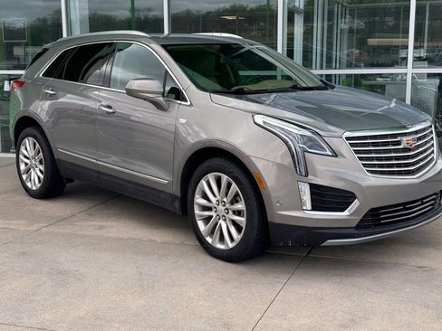 Used 2018 Cadillac XT5 Platinum w/ Driver Assist Package image 8