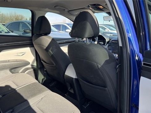 Used 2023 Hyundai Tucson SE image 11
