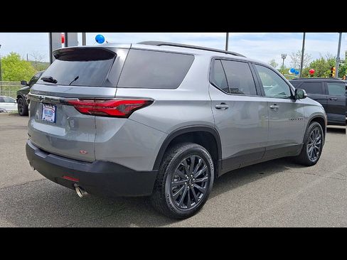 Certified 2023 Chevrolet Traverse RS AWD/4WD image 8