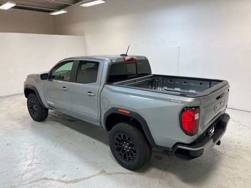 New 2026 GMC Canyon Elevation w/ Convenience Package image 4