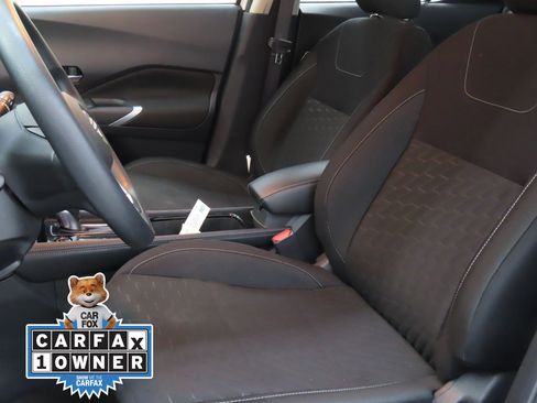 Used 2023 Nissan Kicks SV image 10