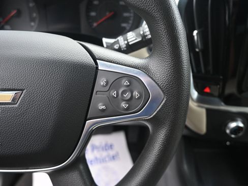 Used 2023 Chevrolet Traverse LS w/ Safety Package FWD image 13