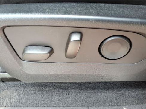 Used 2023 Chevrolet Colorado Trail Boss AWD/4WD image 14