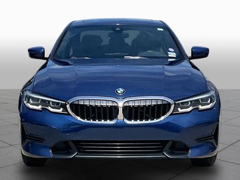 Used 2022 BMW 330i Sedan w/ Premium Package 2 RWD image 3