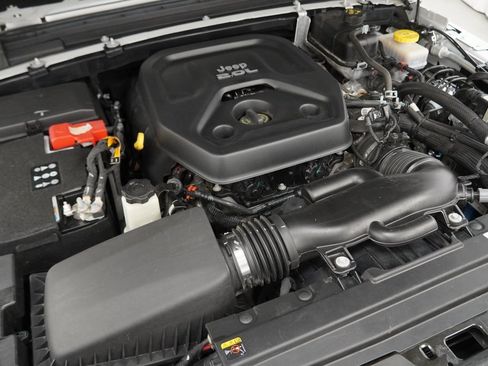 Certified 2022 Jeep Wrangler Unlimited Sahara image 51