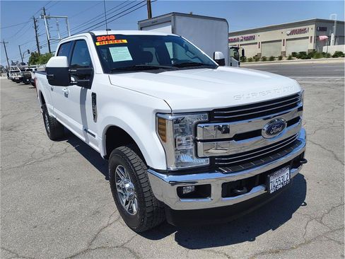 Used 2018 Ford F250 Lariat AWD/4WD image 2