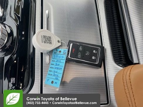 Used 2023 Jeep Grand Wagoneer L Series III w/ Rear Seat Video Group 1 image 29