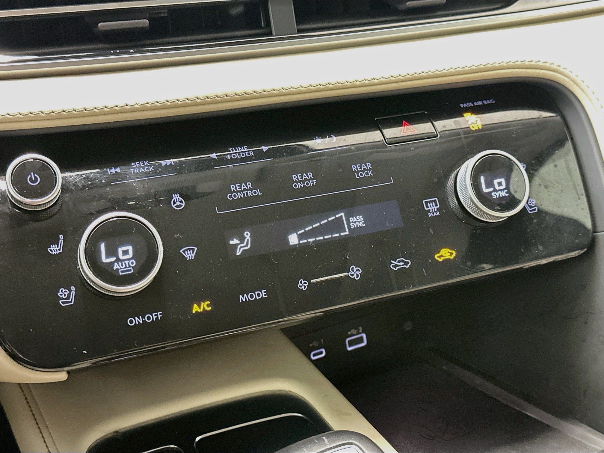 Used 2023 INFINITI QX60 Luxe w/ Cargo Package AWD/4WD image 24