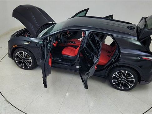 Used 2025 Chevrolet Blazer EV SS image 88