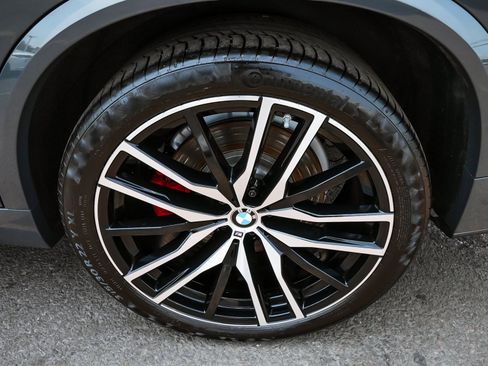 Used 2022 BMW X5 M50i w/ Executive Package AWD/4WD image 8