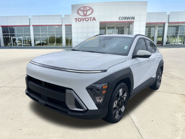 Used 2025 Hyundai Kona SEL FWD image 7