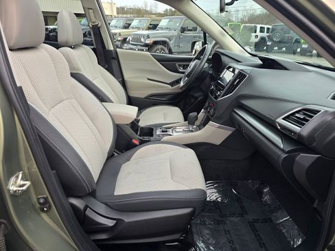 Used 2021 Subaru Forester Premium image 28