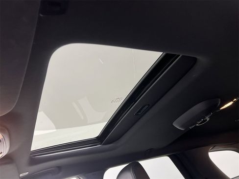 Used 2023 Dodge Durango R/T image 16