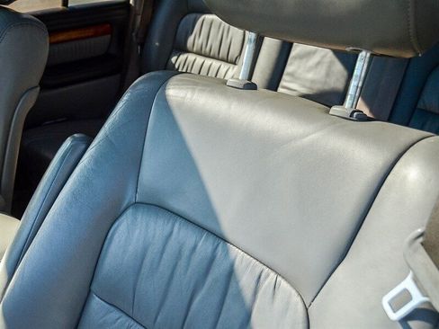 Used 2006 Lexus LX 470 image 28