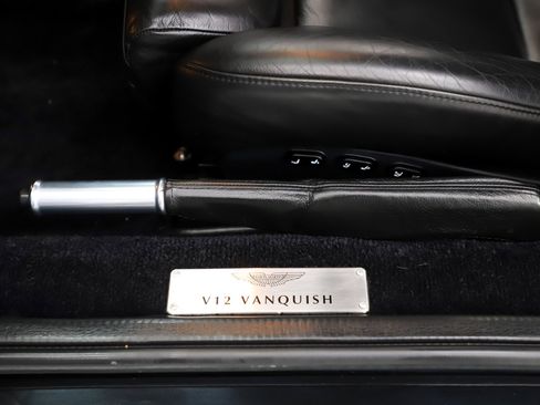 Used 2003 Aston Martin Vanquish image 33