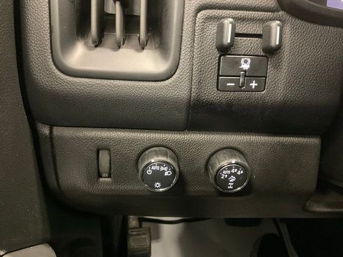 Used 2022 Chevrolet Colorado ZR2 image 14