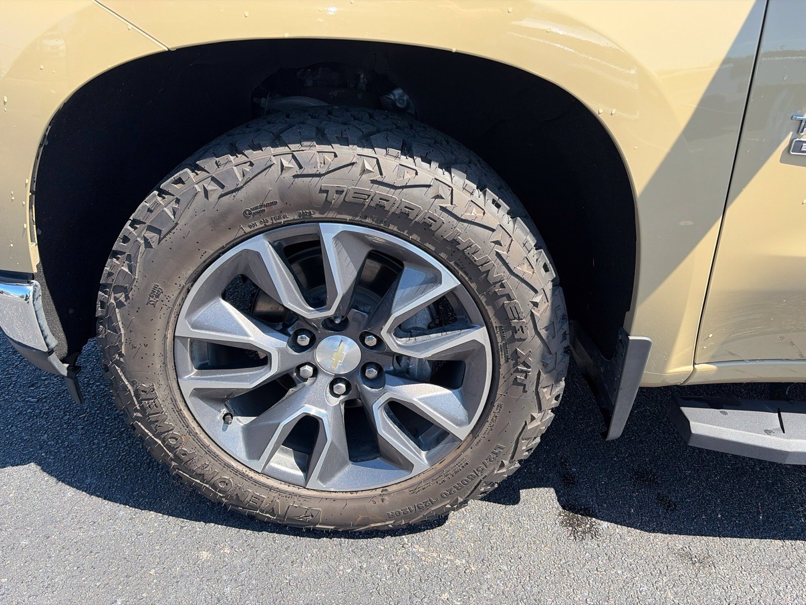 Used 2021 Chevrolet Silverado 1500 LT RWD image 12