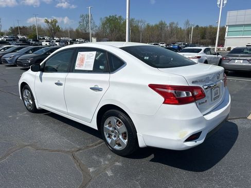 Used 2017 Nissan Sentra S image 15