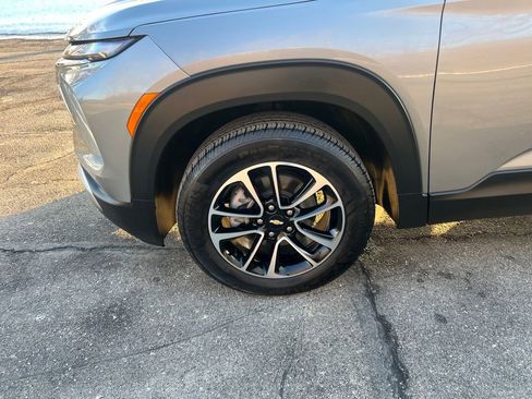 Used 2025 Chevrolet TrailBlazer LT w/ Convenience Package image 26