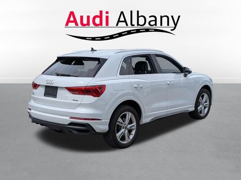 Used 2023 Audi Q3 2.0T Premium Plus w/ Premium Plus Package AWD/4WD image 4