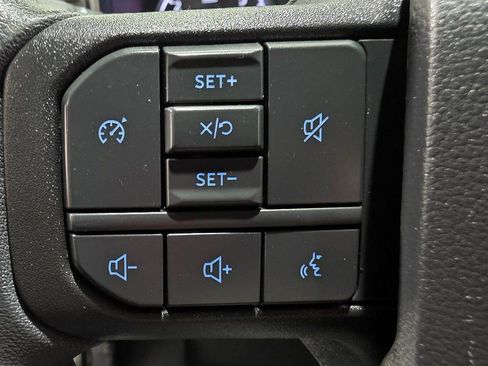 Used 2023 Ford F250 XLT image 5