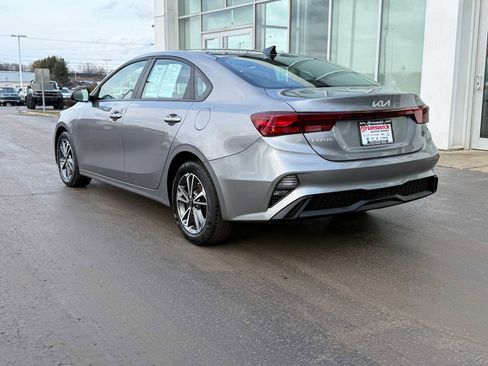 Used 2023 Kia Forte LXS w/ LXS Technology Package image 6