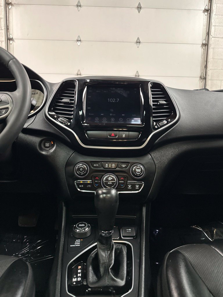 Used 2022 Jeep Cherokee Limited AWD/4WD image 24