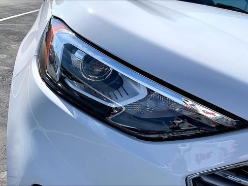 Used 2019 Ford Edge SE w/ SE Fleet Driver's Package image 28