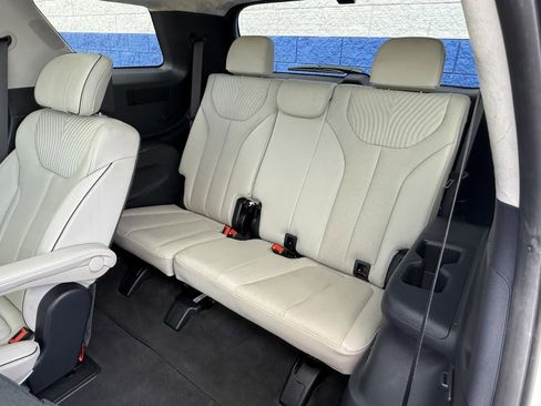 Used 2024 Hyundai Palisade Calligraphy image 20