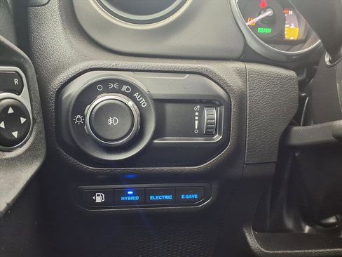 Used 2023 Jeep Wrangler Unlimited w/ Cold Weather Group image 16