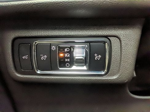 Certified 2022 Lincoln Corsair AWD w/ Equipment Group 101A image 23