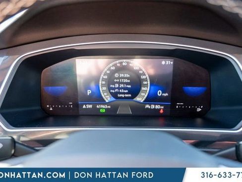 Used 2023 Volkswagen Tiguan SE image 7