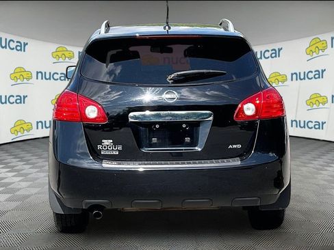 Used 2015 Nissan Rogue S w/ Convenience Package AWD/4WD image 5