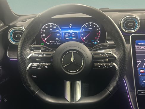 Used 2025 Mercedes-Benz C 300 Sedan image 29