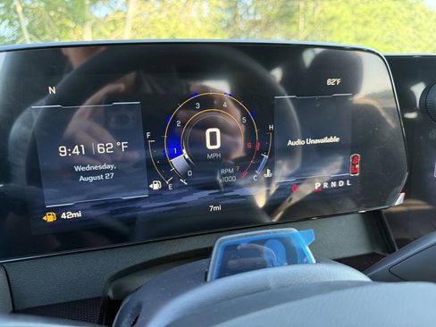 New 2026 Chevrolet Traverse RS image 12