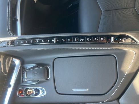 Used 2025 Chevrolet Corvette Z06 image 31