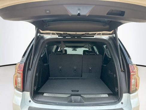 Used 2023 Chevrolet Suburban Z71 w/ Luxury Package AWD/4WD image 25