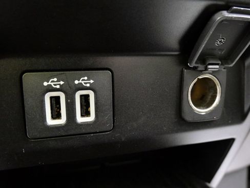 Used 2019 Ford F150 XLT AWD/4WD image 28