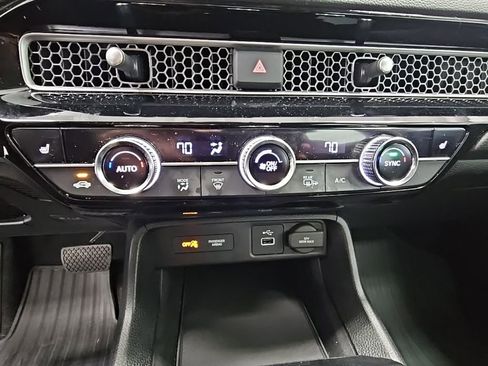 Used 2023 Honda Civic EX image 17