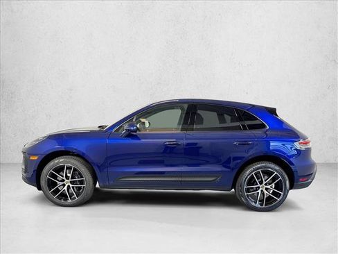 Certified 2026 Porsche Macan AWD/4WD image 2