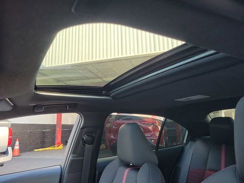 Used 2025 Toyota Corolla SE w/ SE Premium Package image 31