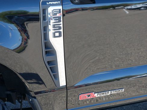 Certified 2025 Ford F350 Lariat w/ Lariat Ultimate Package AWD/4WD image 12