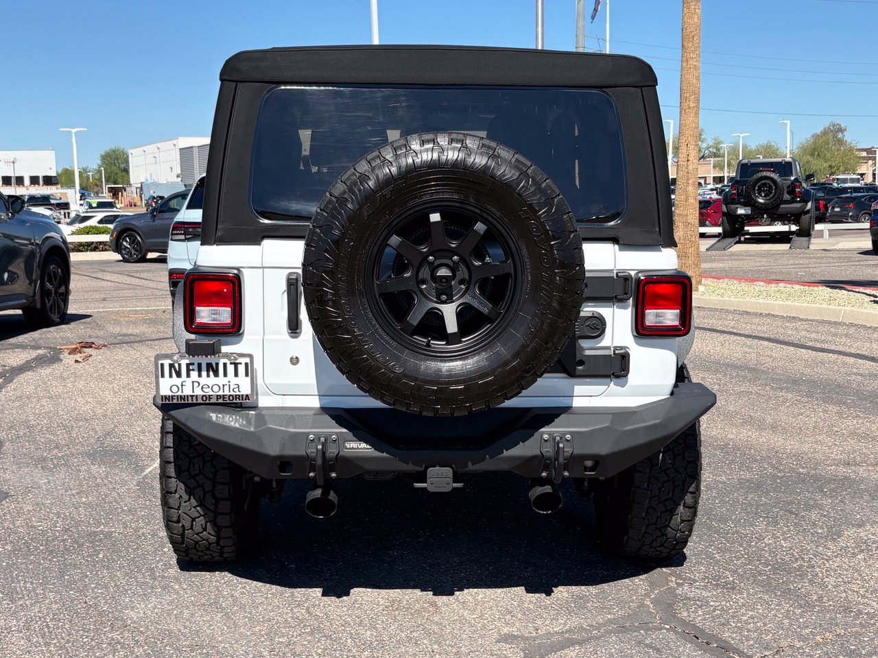 Used 2020 Jeep Wrangler Sport AWD/4WD image 5