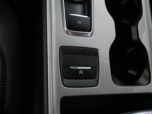 Used 2024 Ford Edge SEL image 29